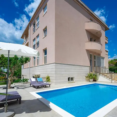 Appartamento Pjer - Pool & Private Parking Near Znjan *