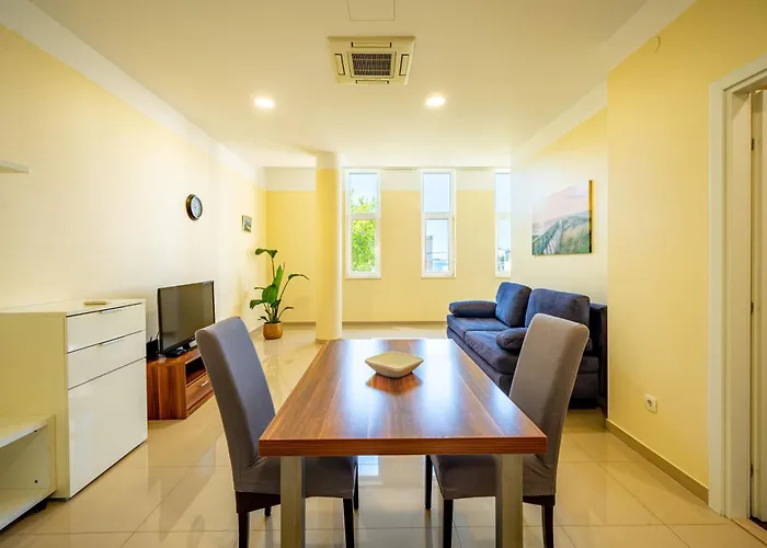 Pjer - Pool & Private Parking Near Znjan Appartamento Spalato