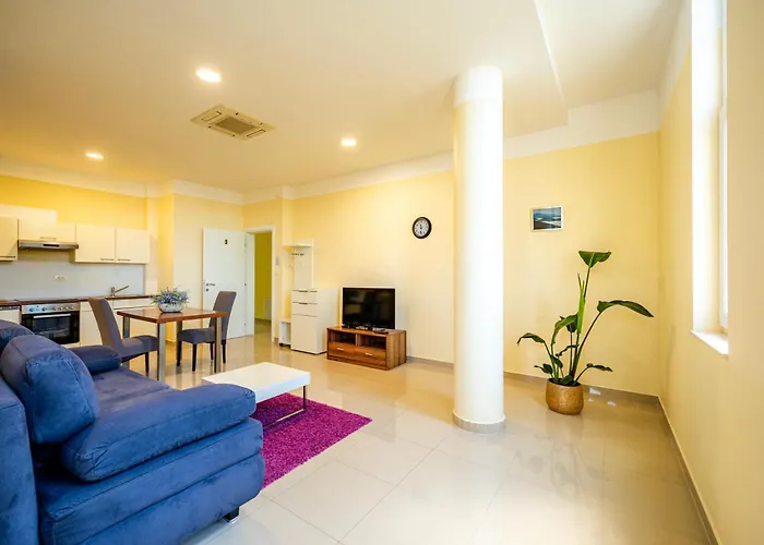 Appartamento Pjer - Pool & Private Parking Near Znjan