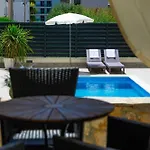 아파트 Pjer - Pool & Private Parking Near Znjan *