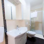 Pjer - Pool & Private Parking Near Znjan 아파트 스플리트