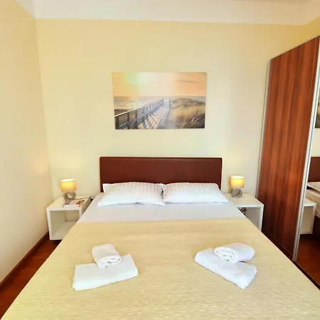 Apartments Villa Pjer Apartment Split