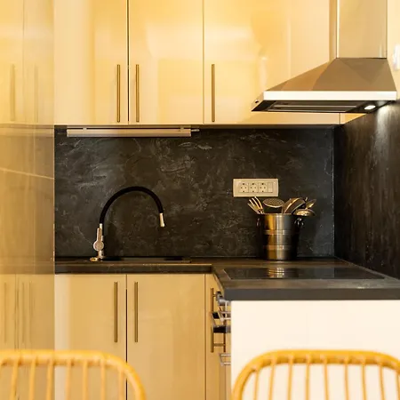 Pjer - Pool & Private Parking Near Znjan