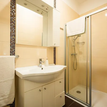 Apartments Villa Pjer Split