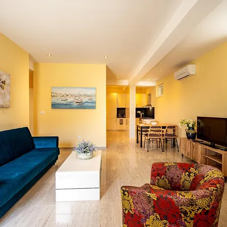 Pjer - Pool & Private Parking Near Znjan Apartament *