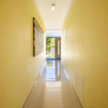 Apartments Villa Pjer