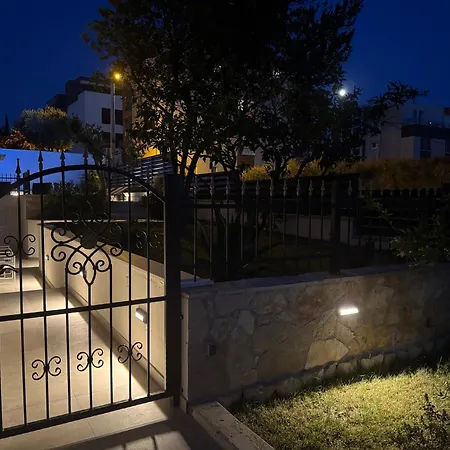 Pjer - Pool & Private Parking Near Znjan Apartament Split