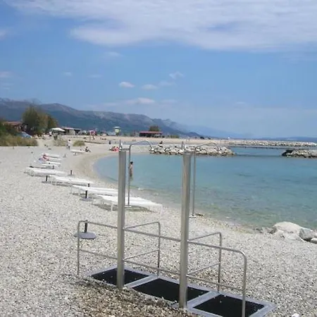 Apartments Villa Pjer - Pool & Private Parking Near Beach Znjan * Сплит