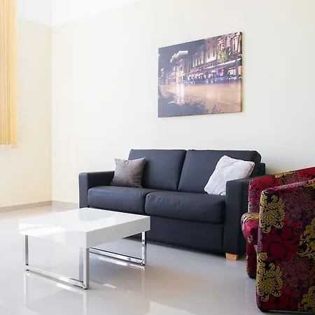Apartment Apartments Villa Pjer - Pool & Private Parking Near Beach Znjan