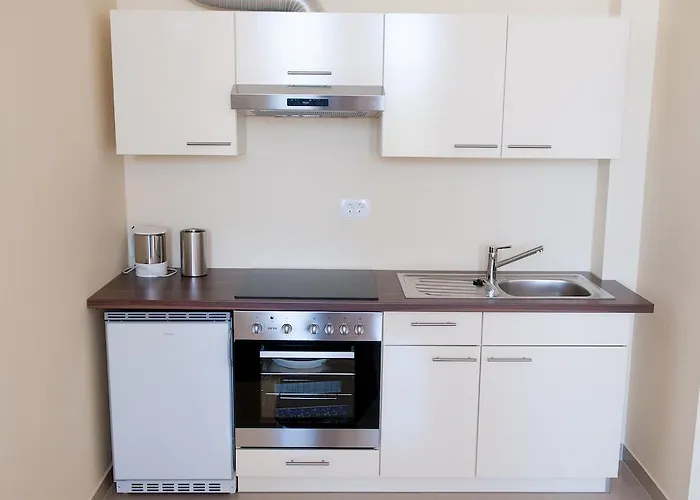 Pjer - Pool & Private Parking Near Znjan *