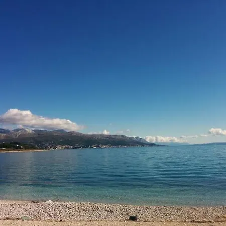 Apartments Villa Pjer - Pool & Private Parking Near Beach Znjan * Split